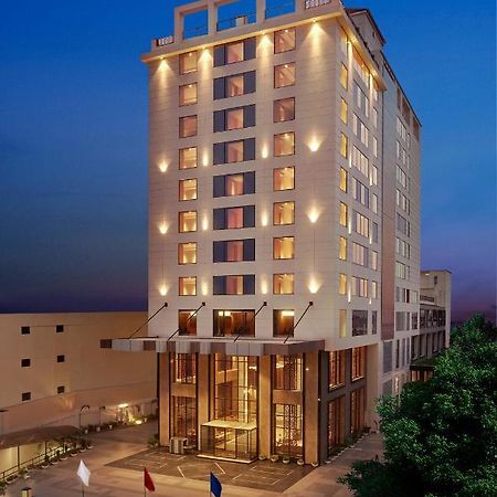 Doubletree By Hilton Varanasi Luaran gambar