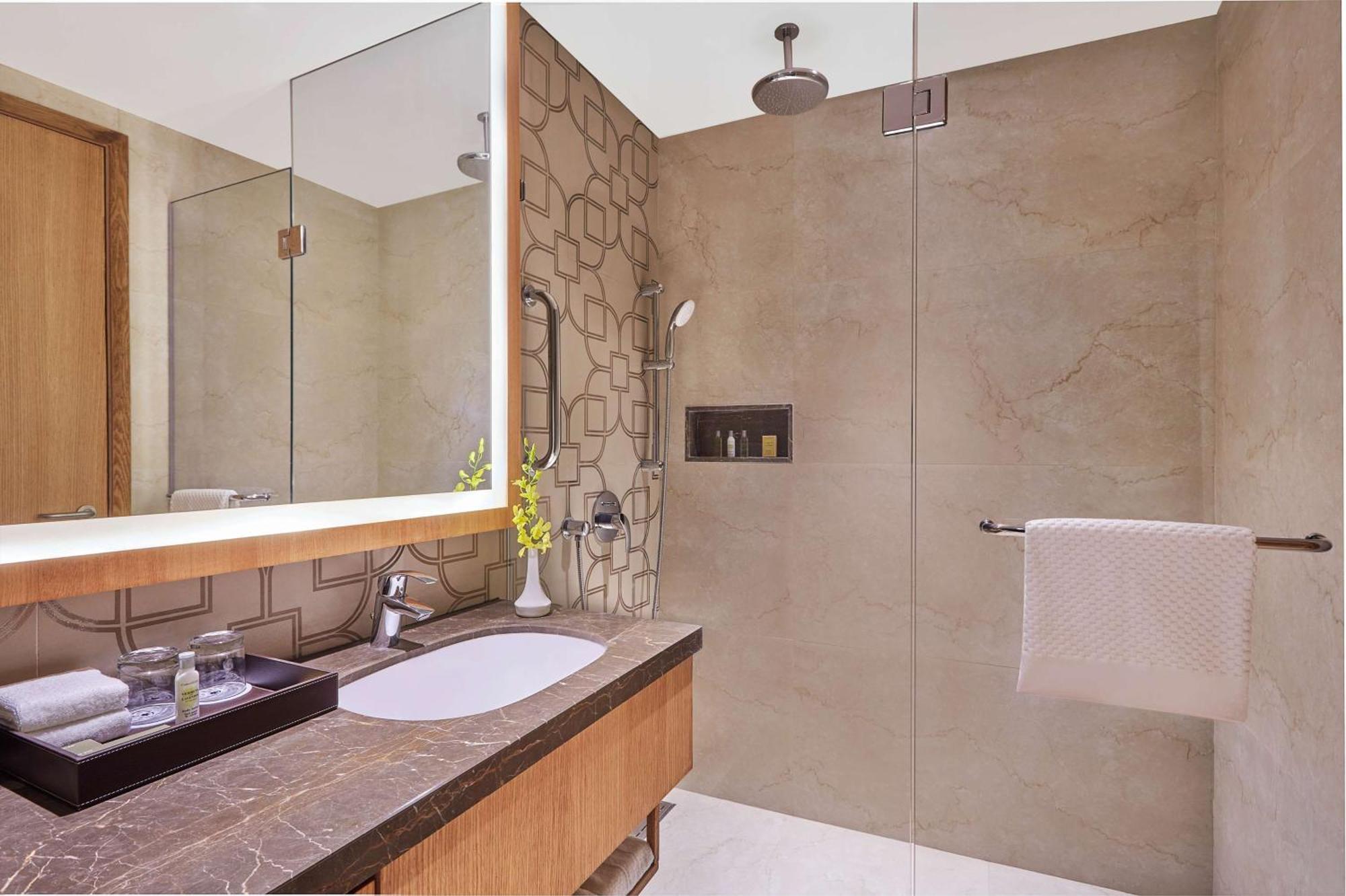 Doubletree By Hilton Varanasi Luaran gambar