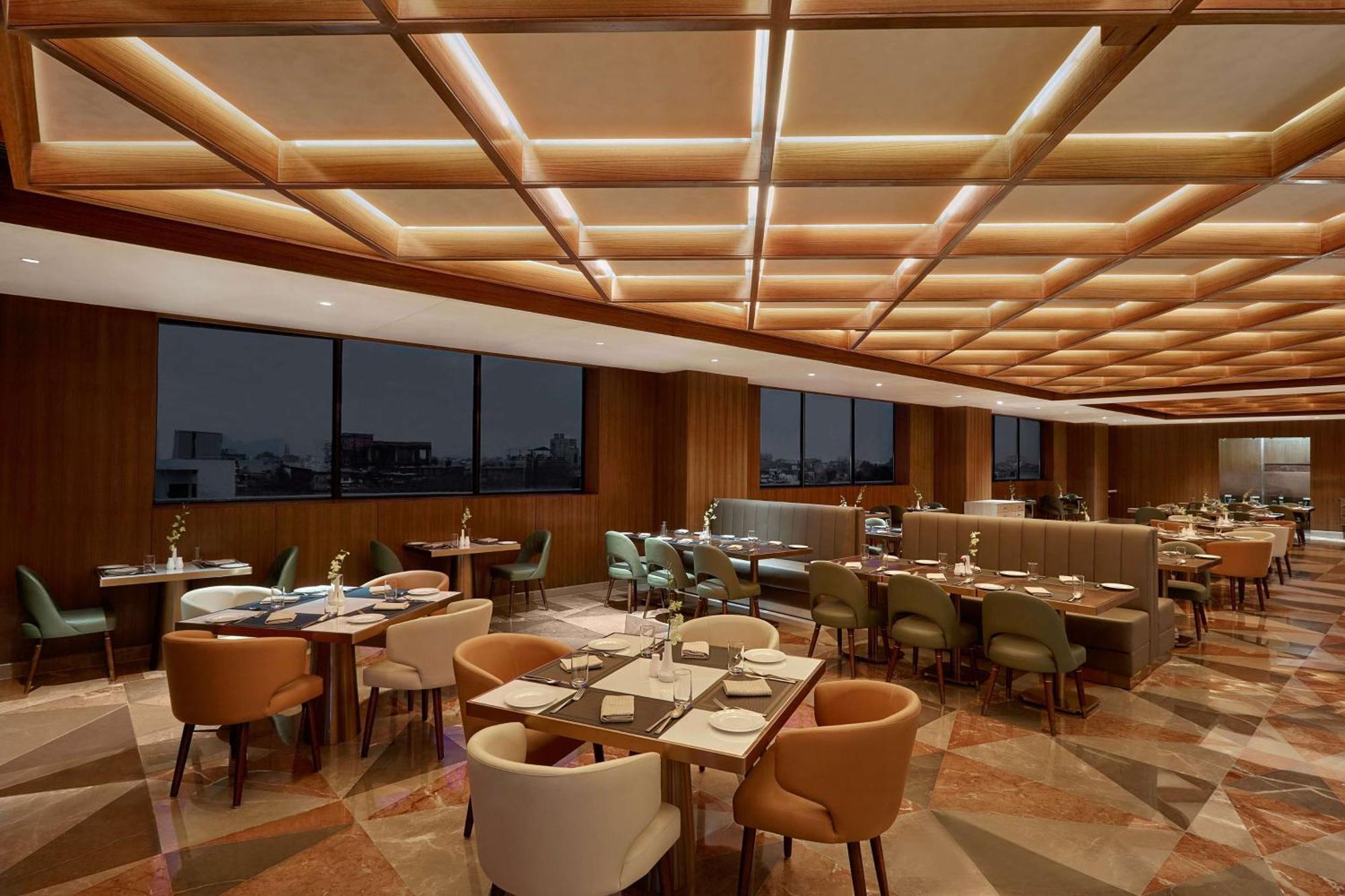 Doubletree By Hilton Varanasi Luaran gambar