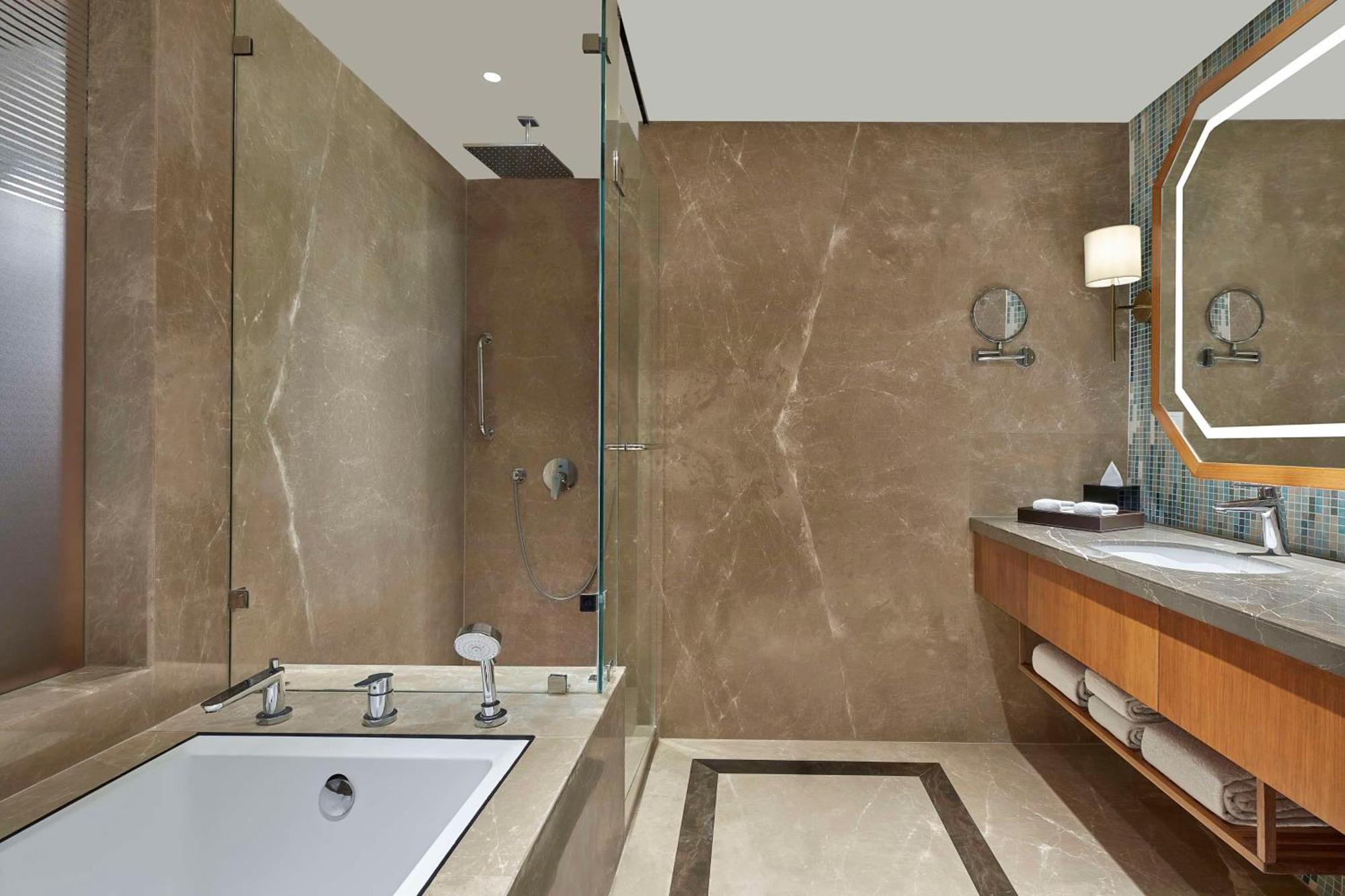 Doubletree By Hilton Varanasi Luaran gambar